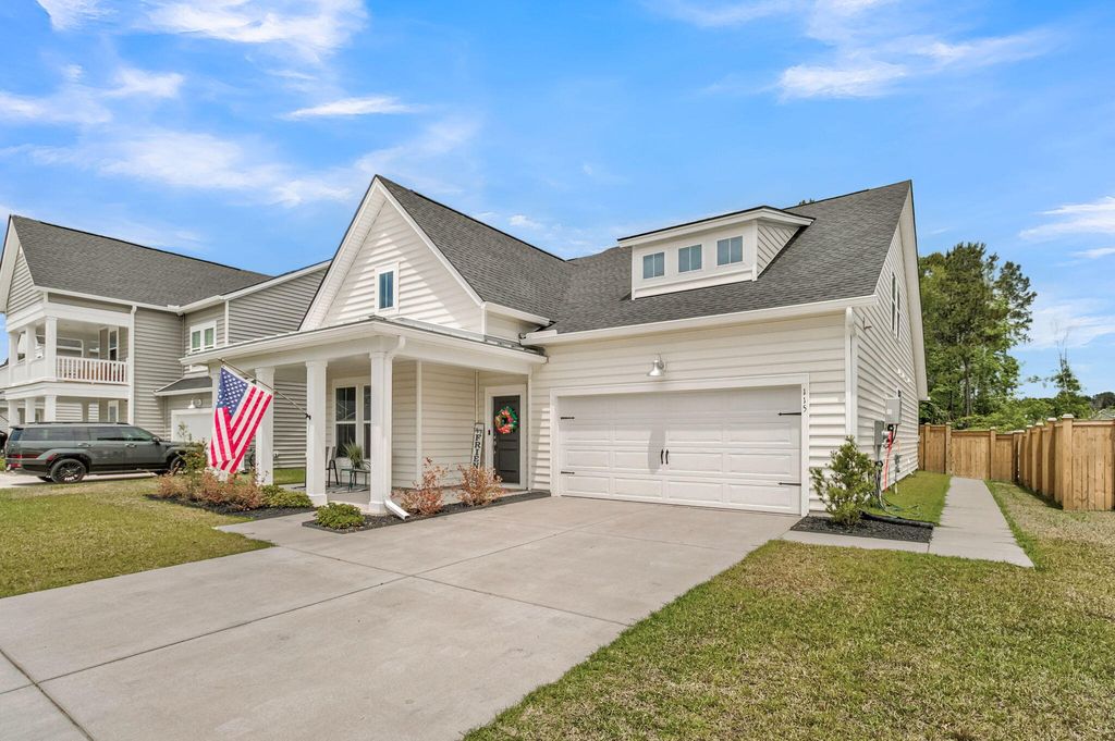 Photo of 115 Tuscan Sun Street, Summerville, SC 29485 (MLS # 26012480)