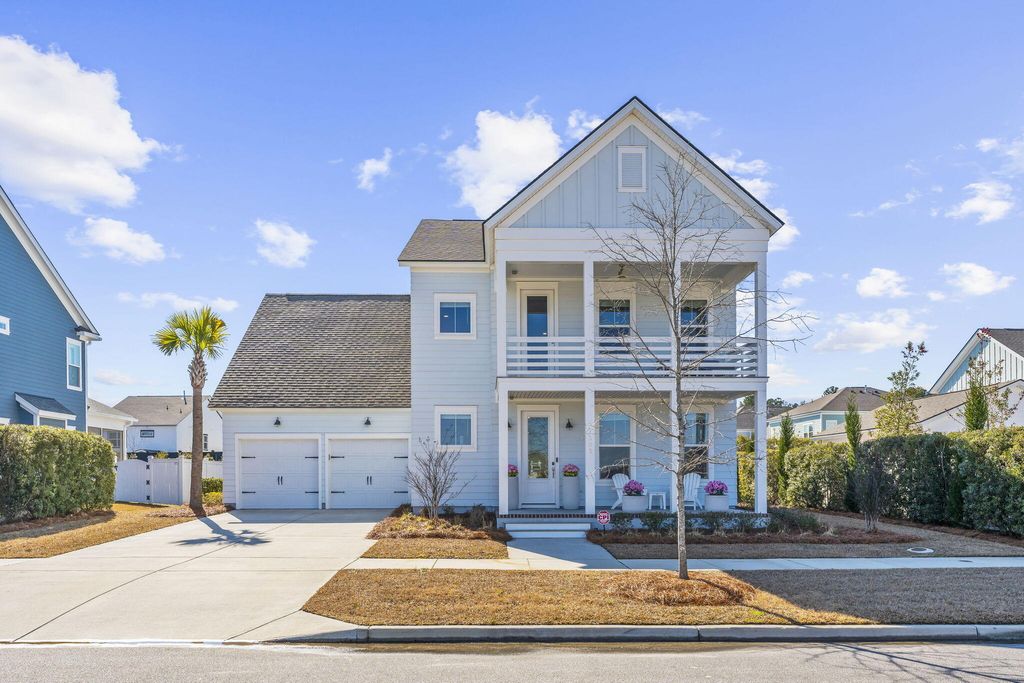 Photo of 305 Sherrod Park Lane, Summerville, SC 29486 (MLS # 26004681)