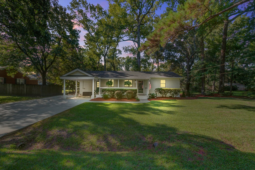 Photo of 1715 Houghton Drive, Charleston, SC 29412 (MLS # 26023469)
