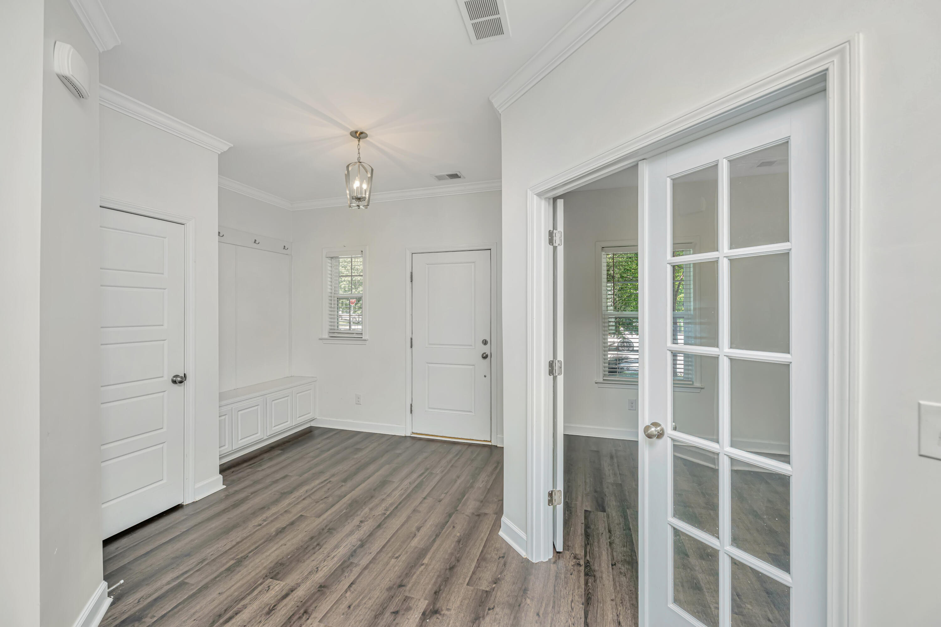 1676 Emmets Road