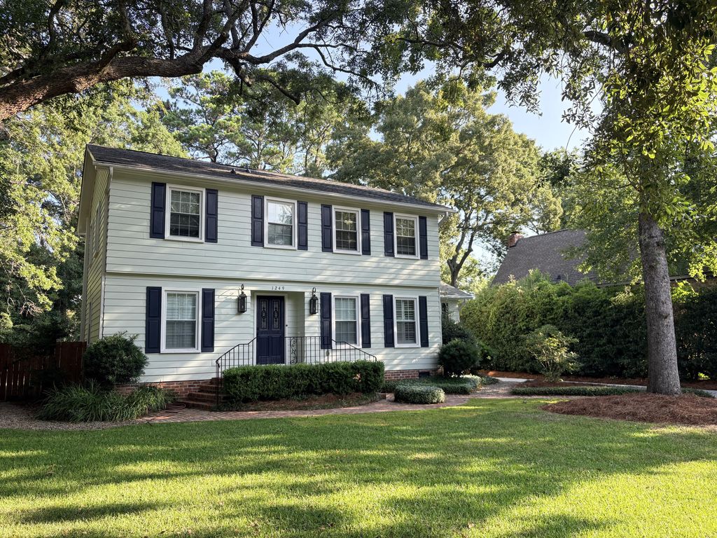Photo of 1249 Dearsley Court, Mount Pleasant, SC 29464 (MLS # 26018592)