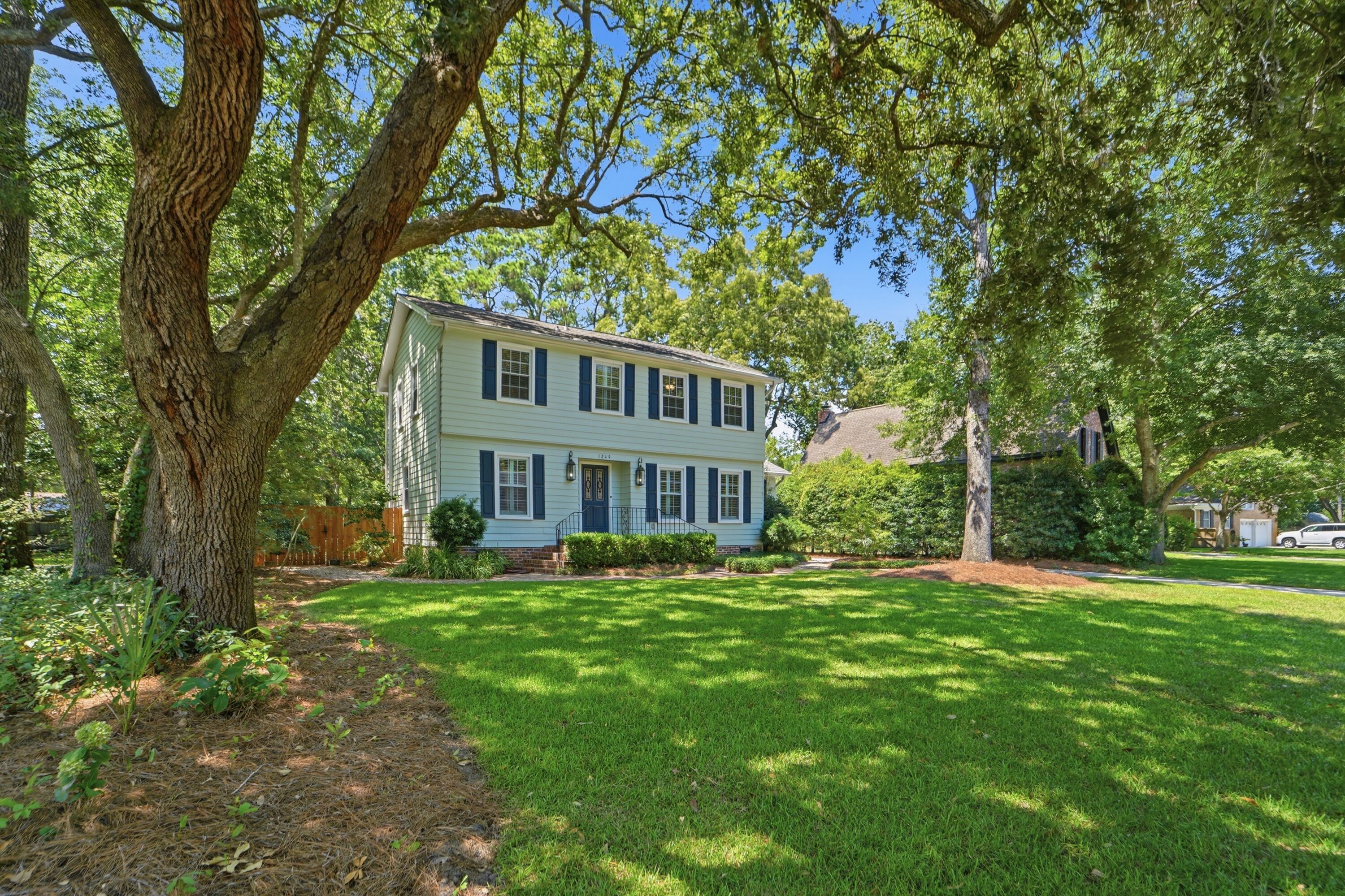 1249 Dearsley Court
