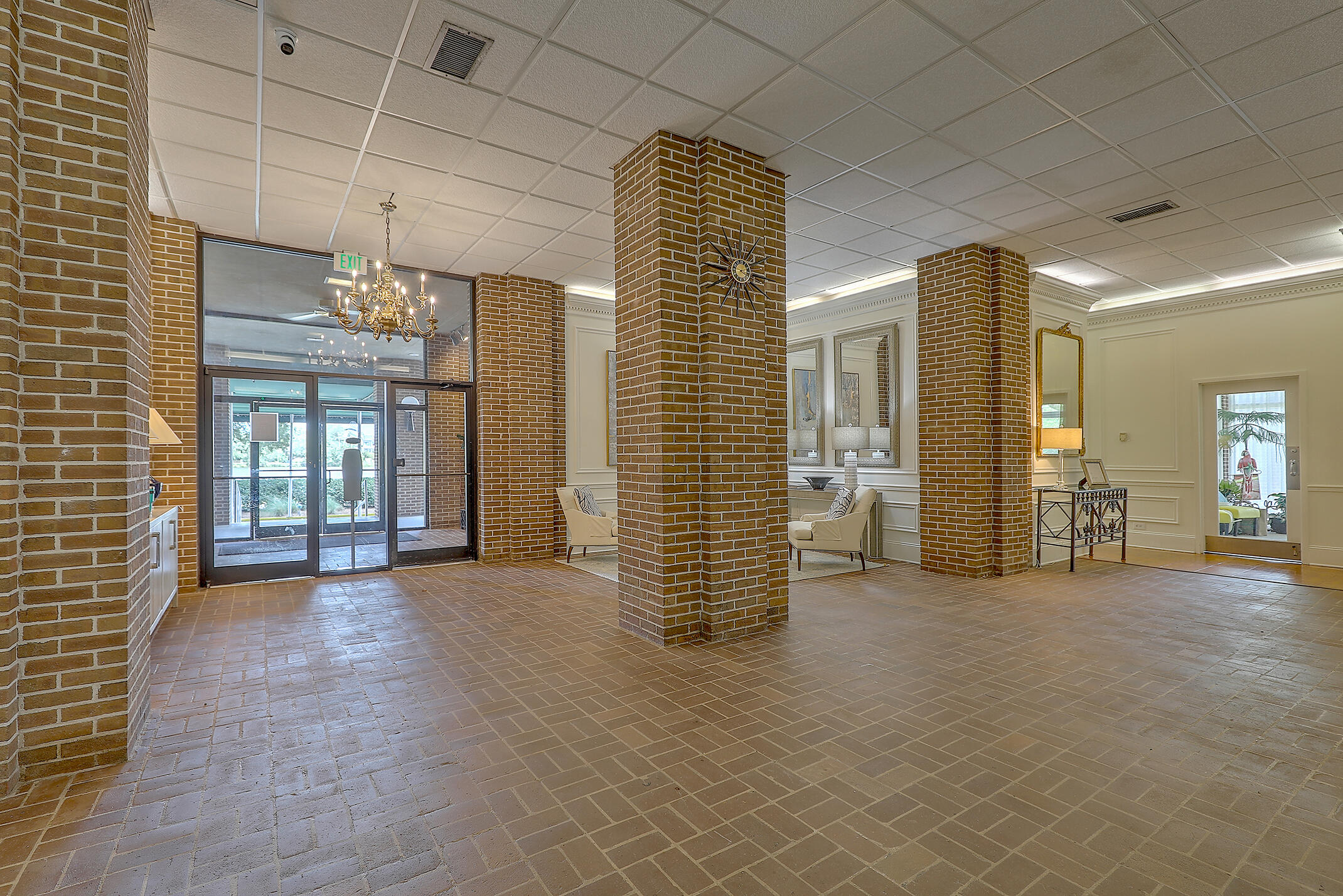 14 Lockwood Drive 7abg