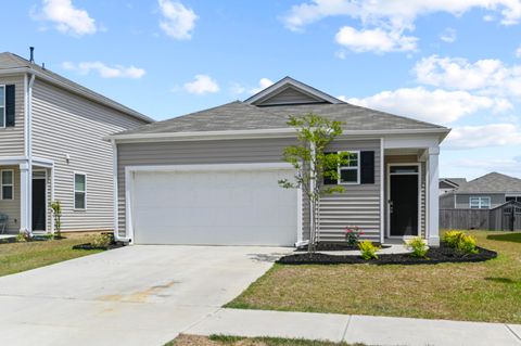 Photo of 922 Woodside Creek Lane, Summerville, SC 29486 (MLS # 26012022)
