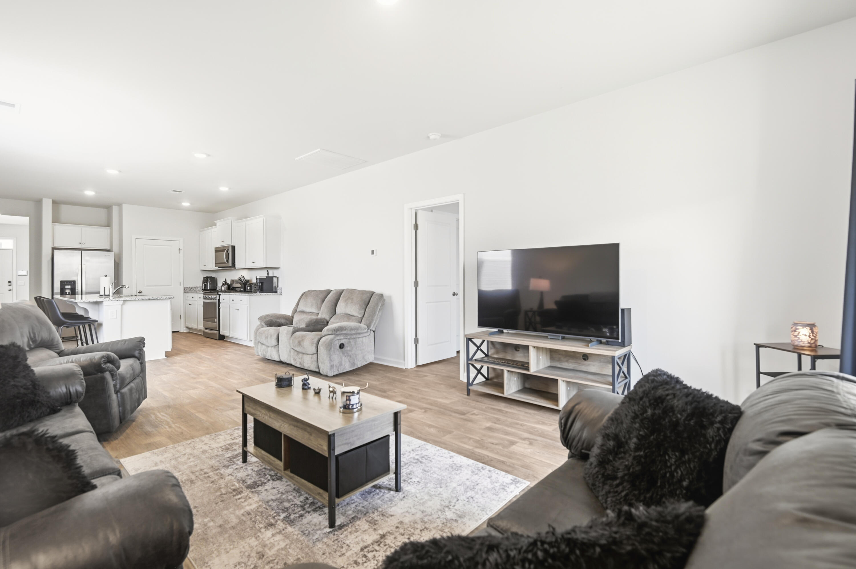 922 Woodside Creek Lane