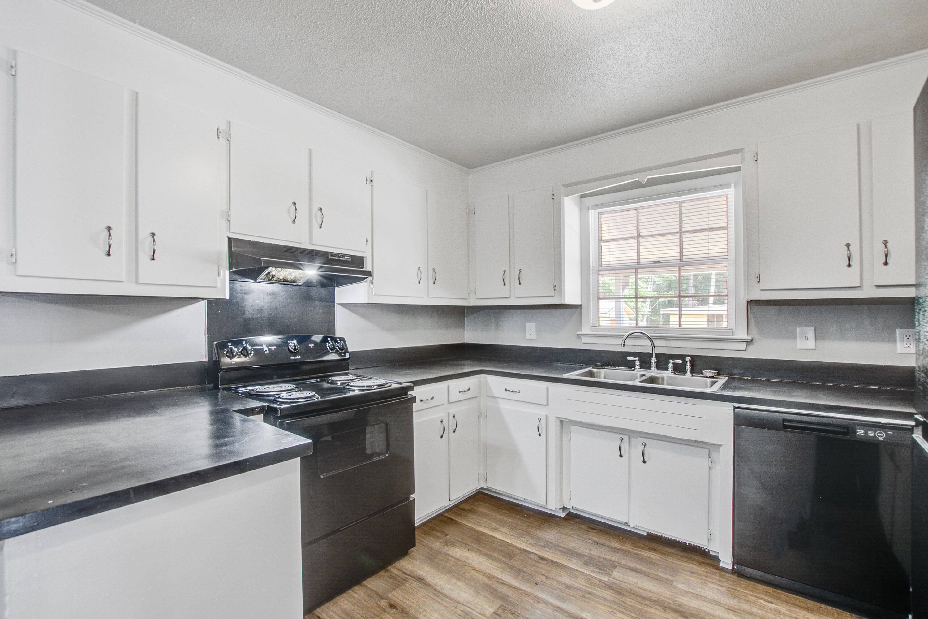 845 Hitching Post Road