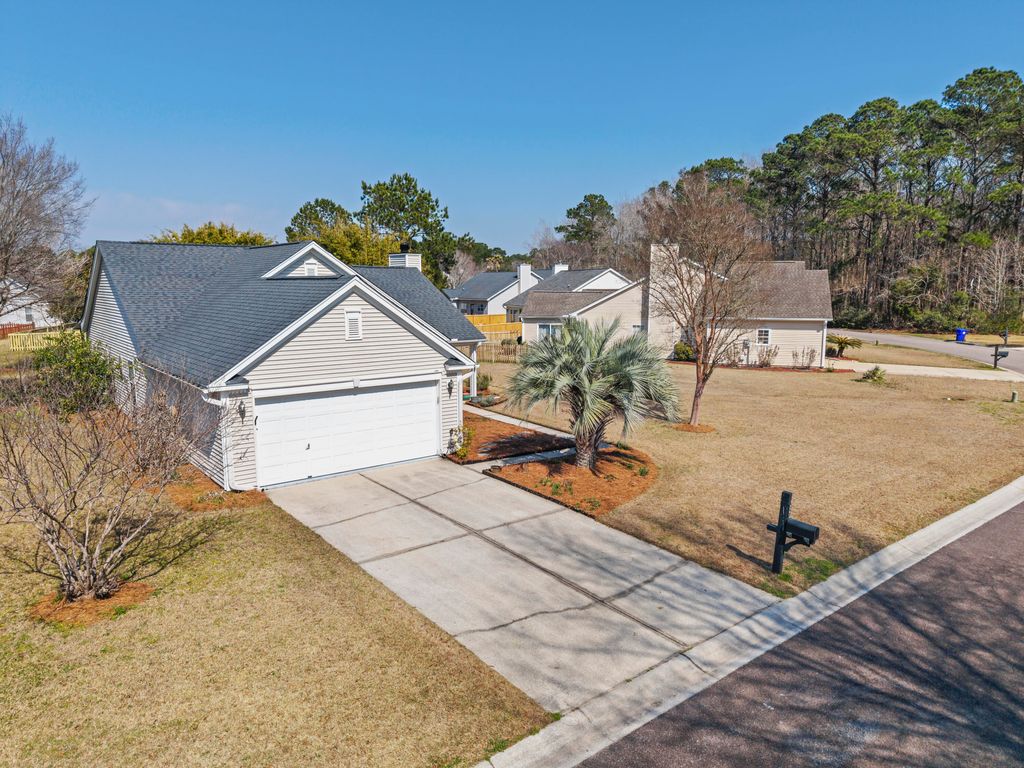 Photo of 2701 Palmetto Hall Boulevard, Mount Pleasant, SC 29466 (MLS # 26006013)