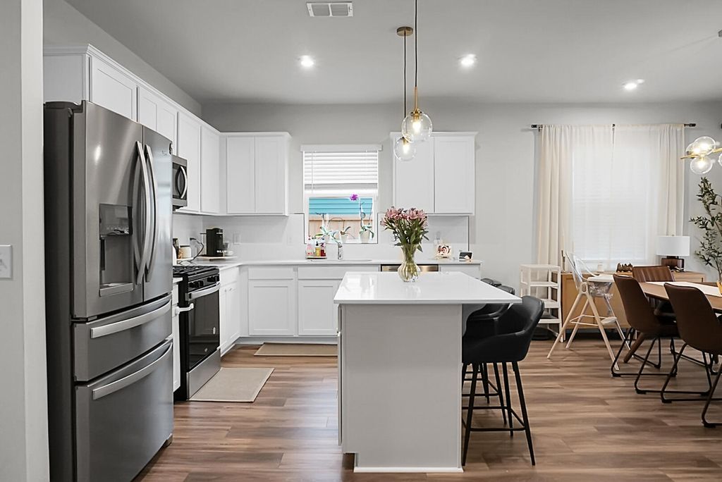 Photo of 513 Donnas Vw Way, Summerville, SC 29483 (MLS # 25028185)