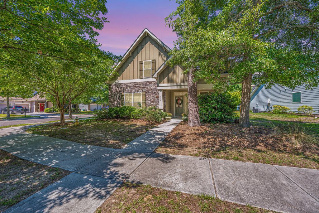 Photo of 114 Shea Street, Summerville, SC 29485 (MLS # 26014308)