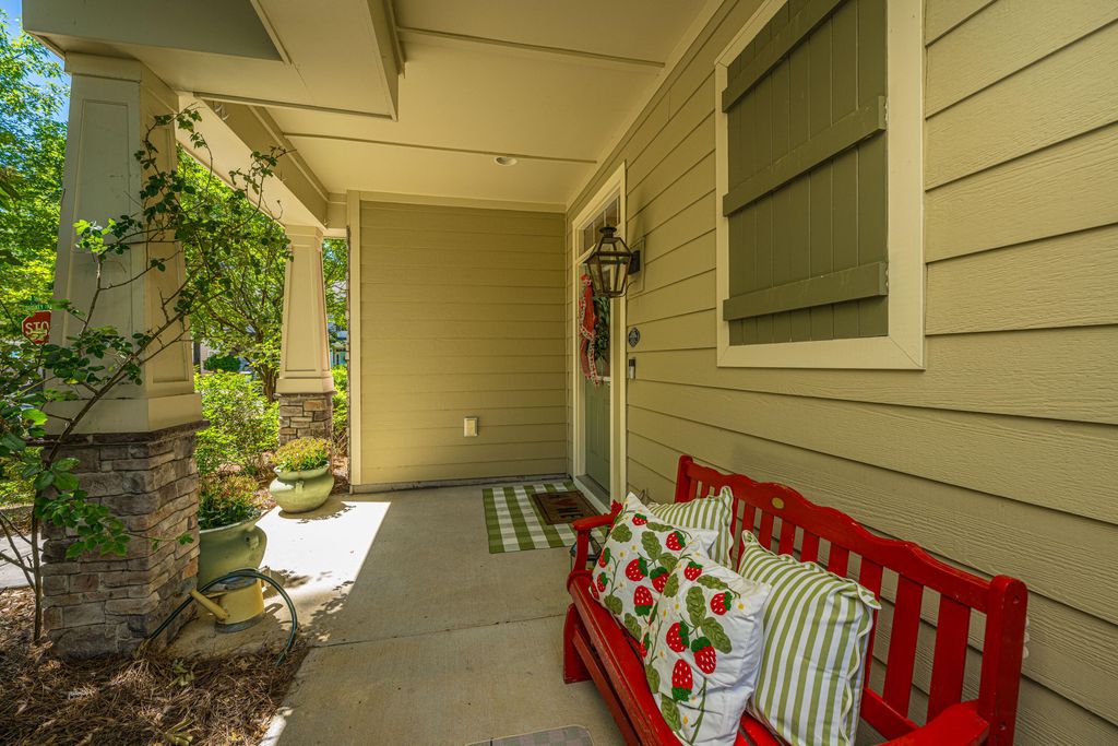 Photo of 114 Shea Street, Summerville, SC 29485 (MLS # 26014308)