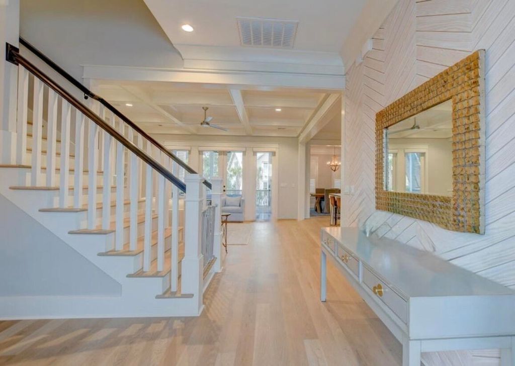 Photo of 536 Lesesne Street, Charleston, SC 29492 (MLS # 26008793)