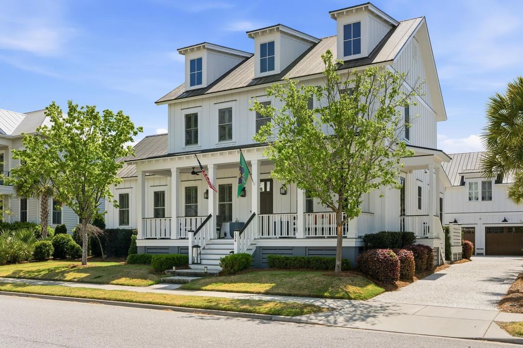 Photo of 536 Lesesne Street, Charleston, SC 29492 (MLS # 26008793)