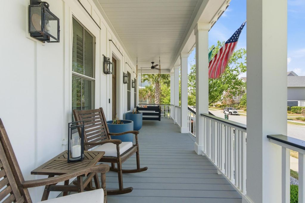 Photo of 536 Lesesne Street, Charleston, SC 29492 (MLS # 26008793)