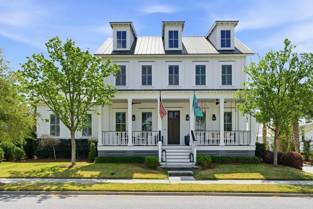 Photo of 536 Lesesne Street, Charleston, SC 29492 (MLS # 26008793)