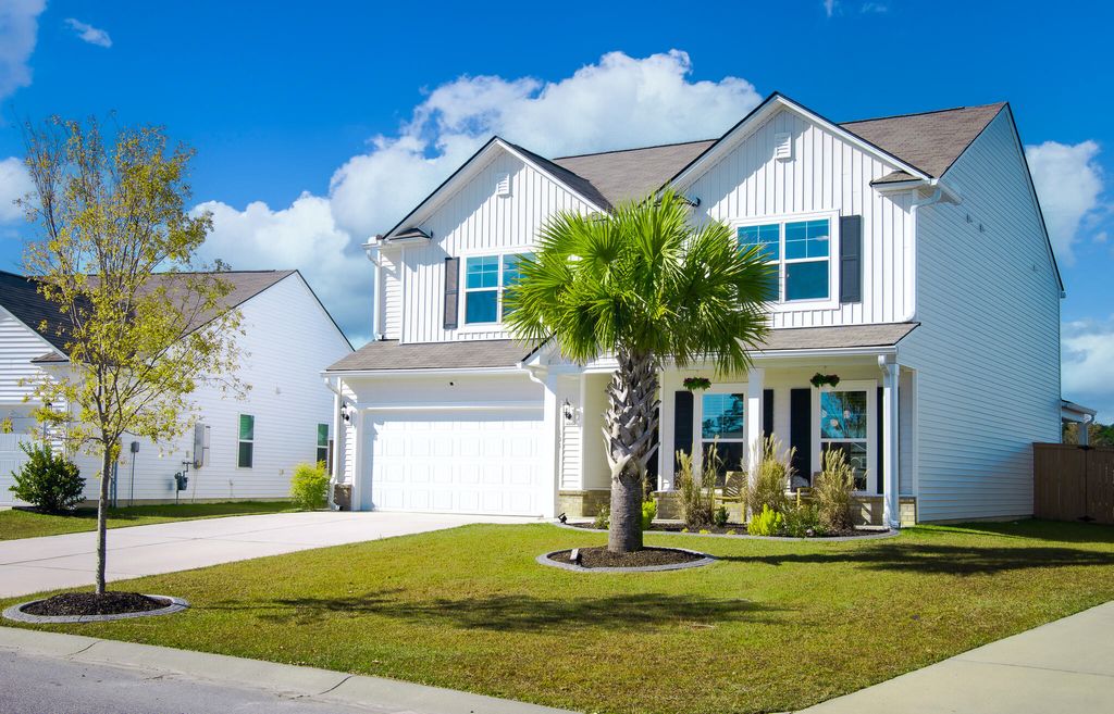 Photo of 403 Ambrose Drive, Summerville, SC 29486 (MLS # 25029851)