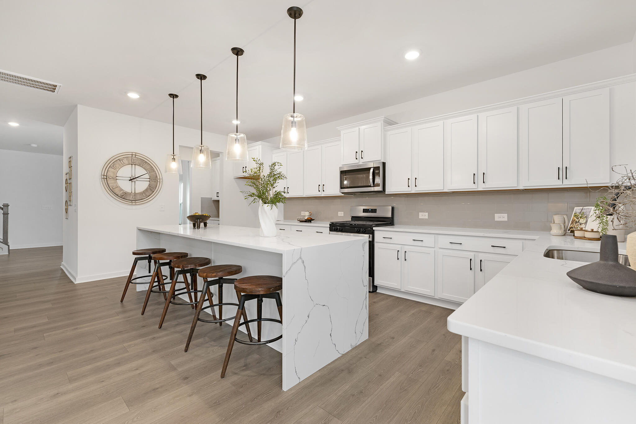 1015 Toland Drive 49