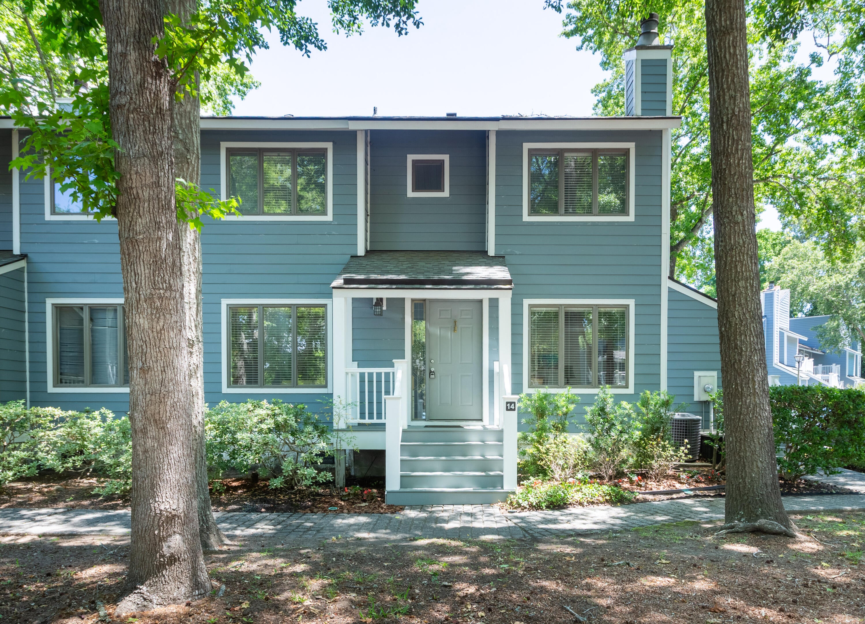1717 Greystone Apt 14
