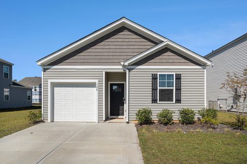 Photo of 120 Hillsford Lane, Summerville, SC 29486 (MLS # 25028234)