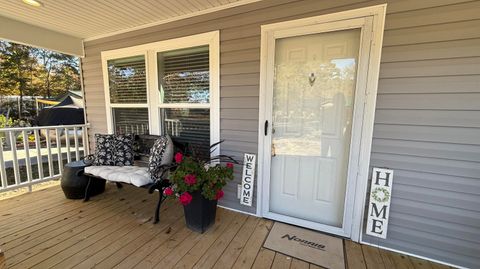 A home in Bonneau