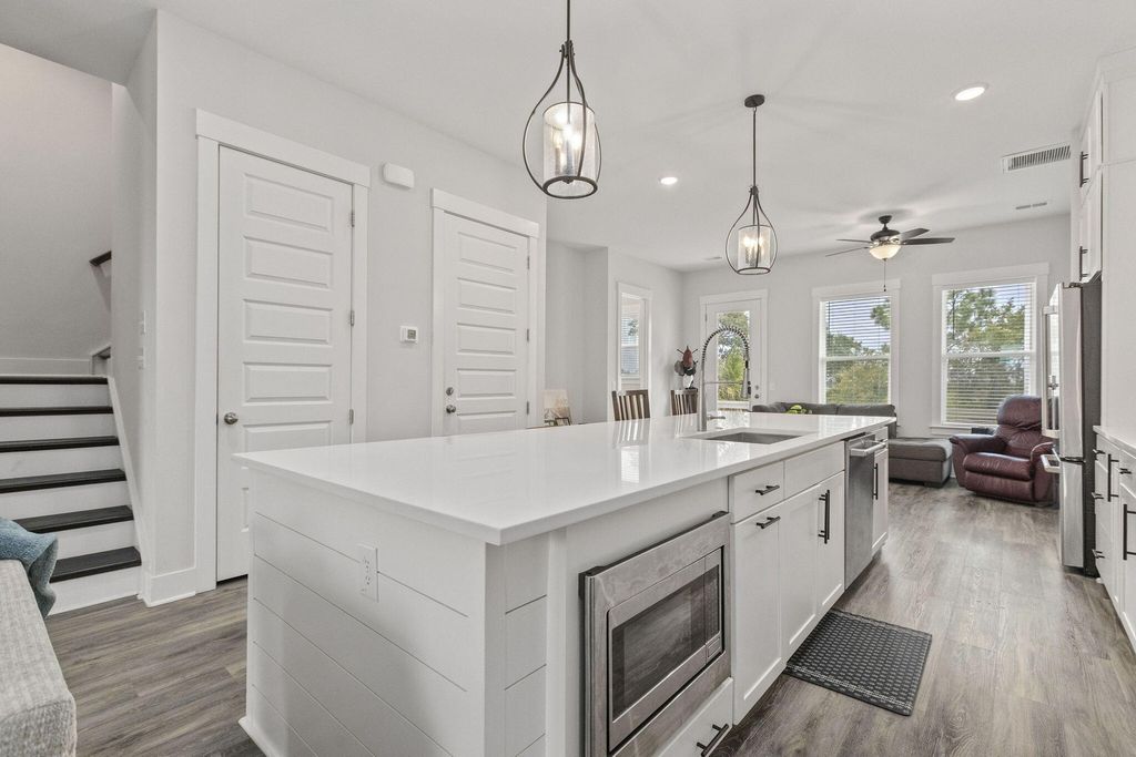 Photo of 1106 Studdingsail Lane, Charleston, SC 29412 (MLS # 26004159)