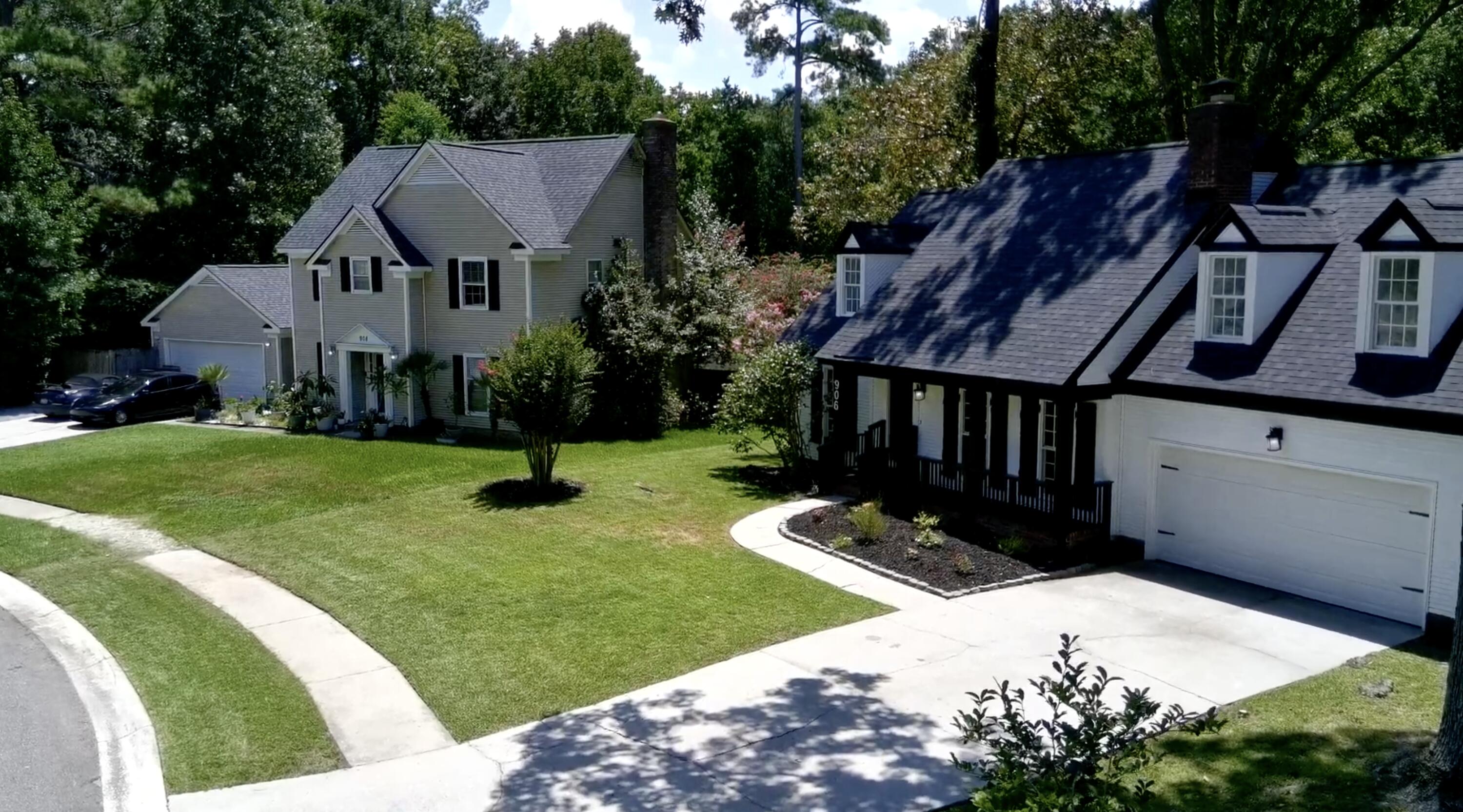 906 Essex Drive