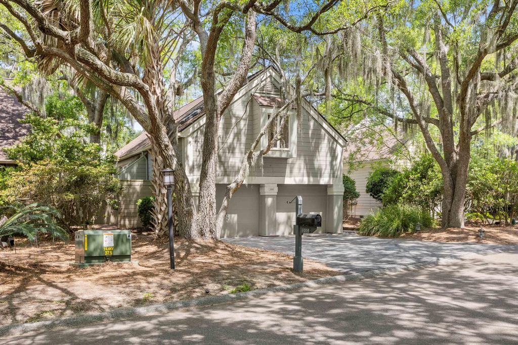 Photo of 1008 Embassy Row Way, Seabrook Island, SC 29455 (MLS # 26013609)
