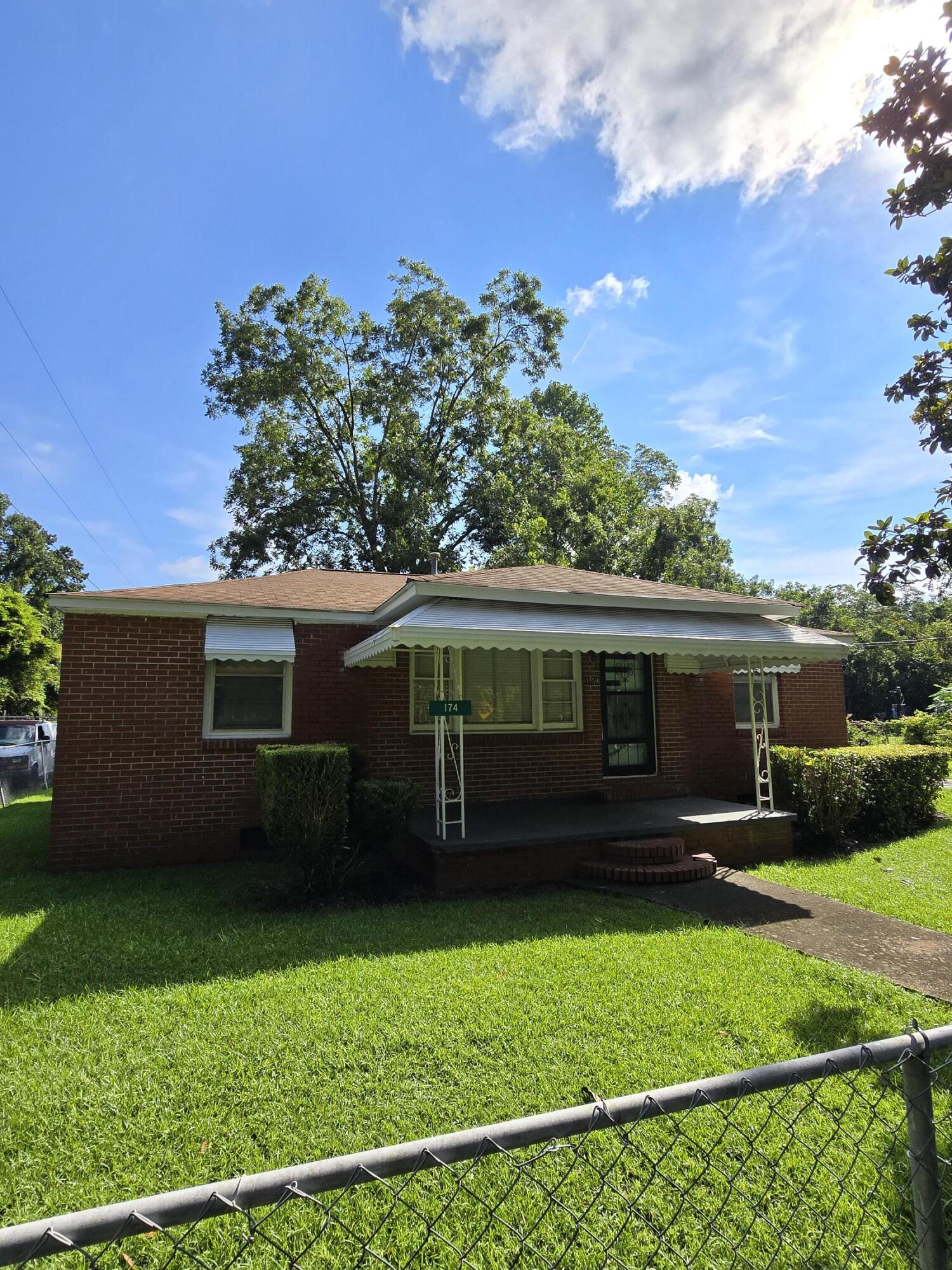 174 Roosevelt Drive