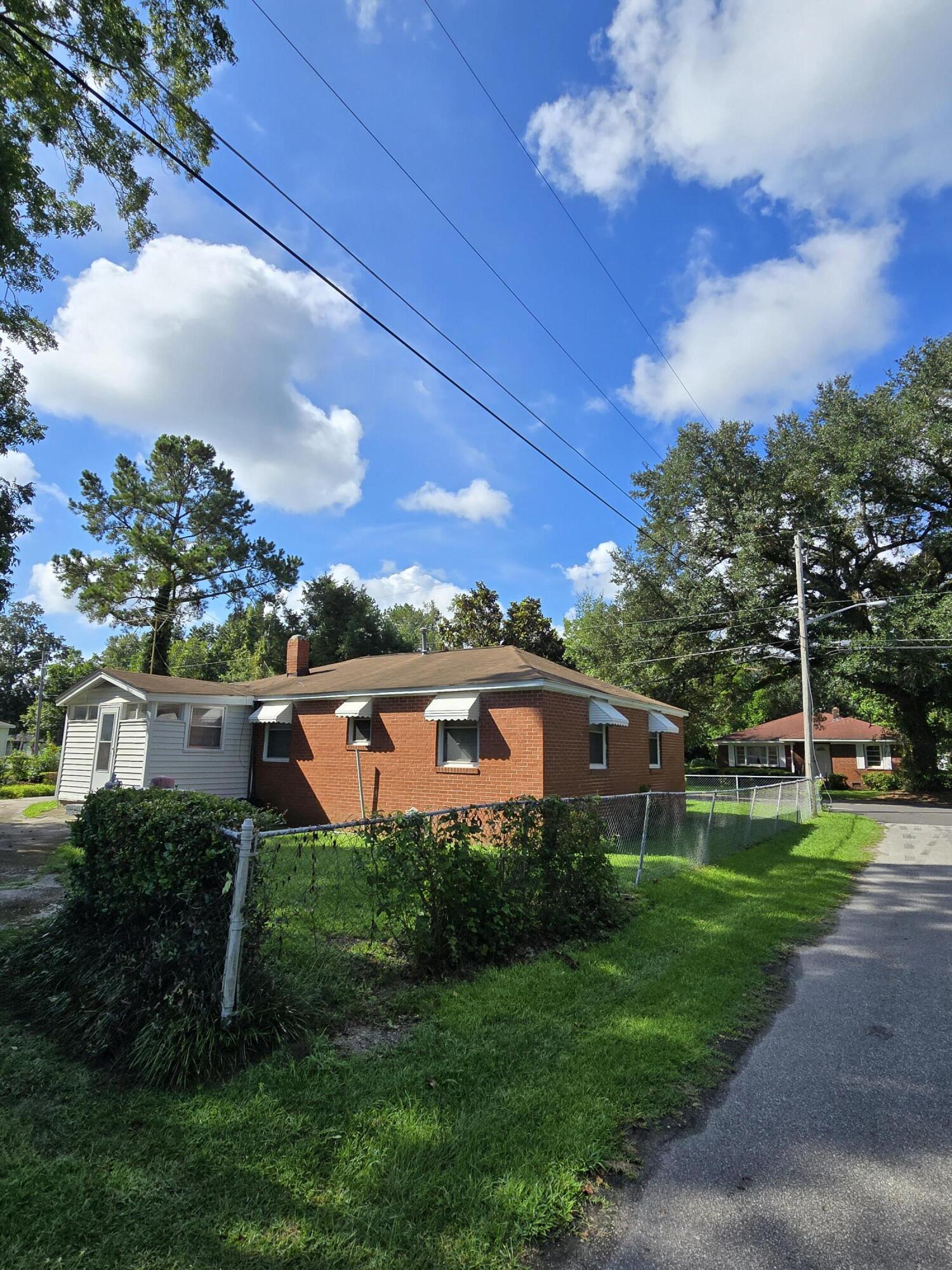 174 Roosevelt Drive