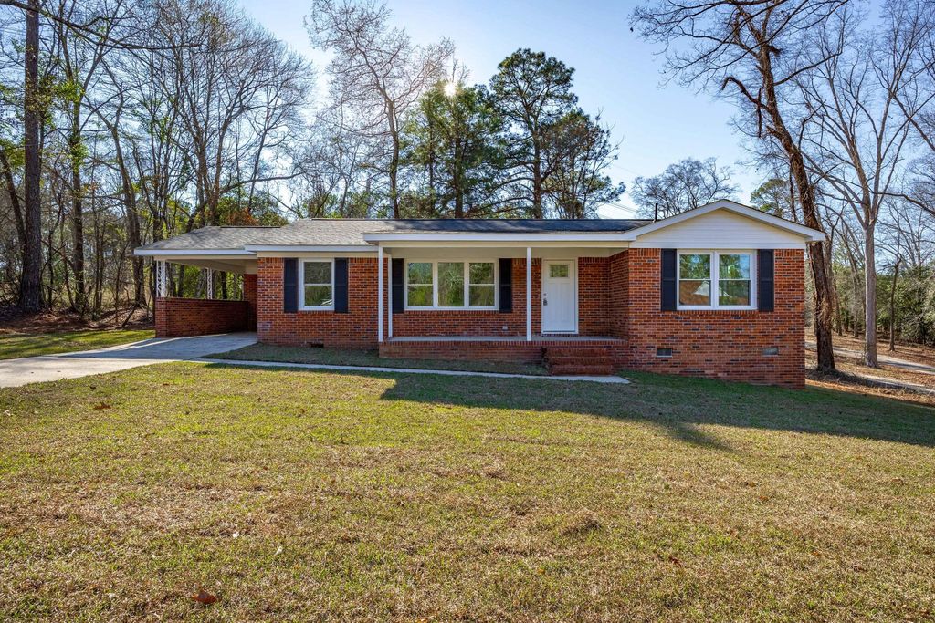 Photo of 5513 NE Columbia Road, Orangeburg, SC 29118 (MLS # 26007138)