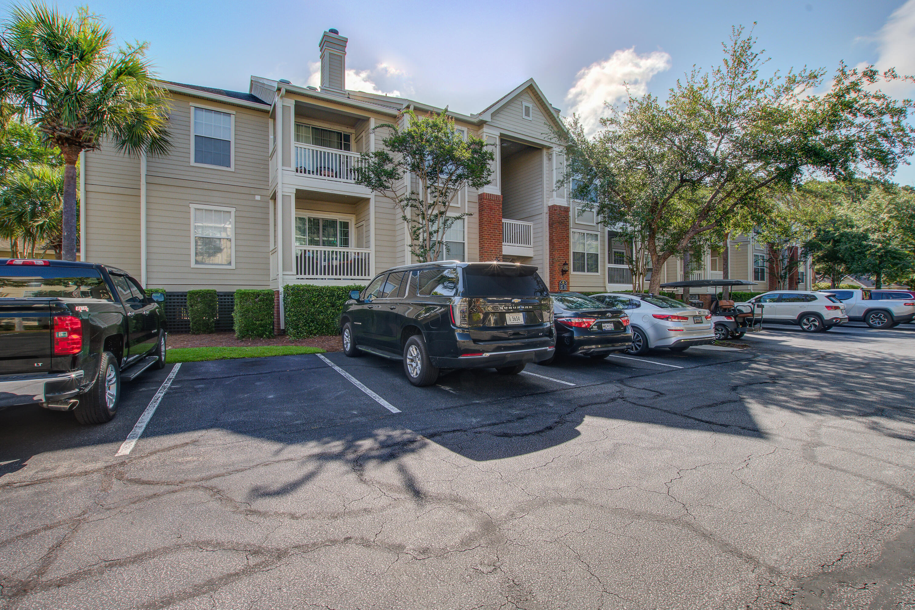 1600 Long Grove Drive 214