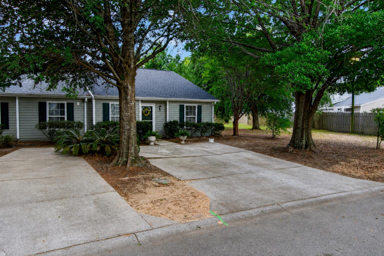 1407 Amanda Park Lane