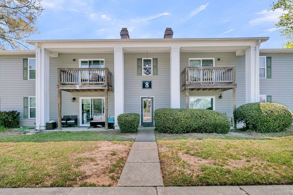 Photo of 1402 Camp Road #Apt 8a, Charleston, SC 29412 (MLS # 26009510)