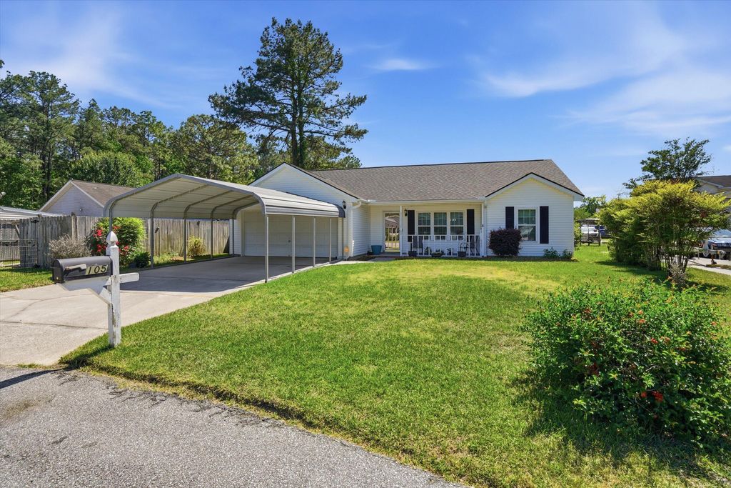 Photo of 105 Wisteria Court, Summerville, SC 29486 (MLS # 26011546)