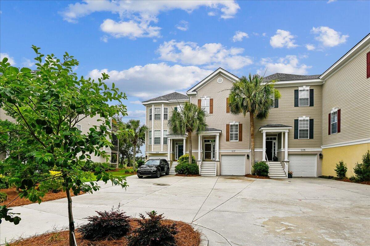 1237 Peregrine Drive Unit 4