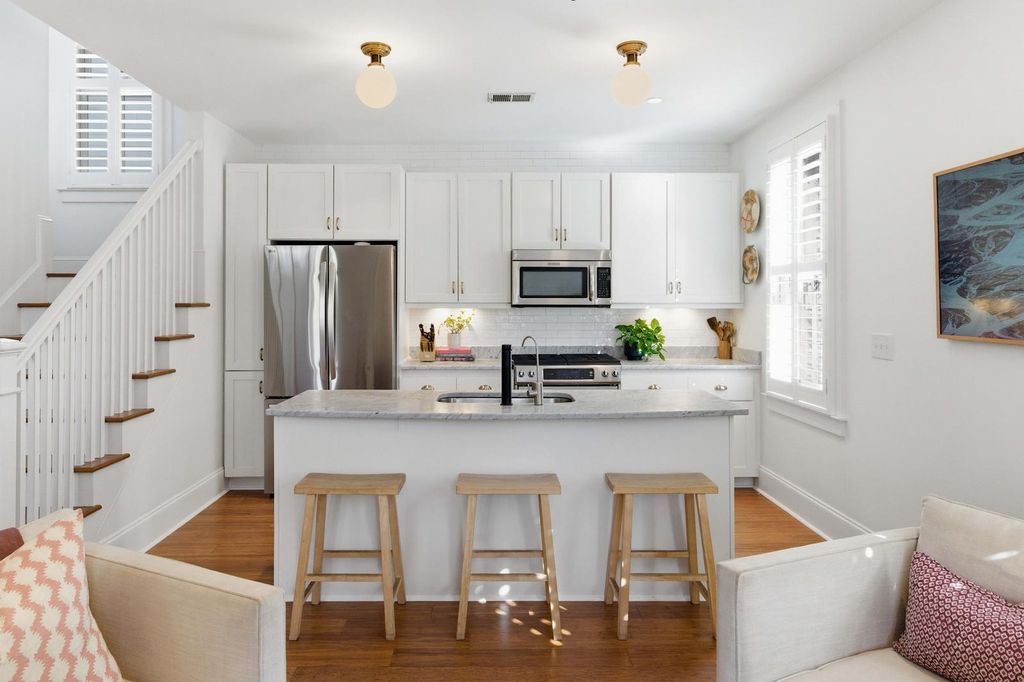 Photo of 3 Dereef Court, Charleston, SC 29403 (MLS # 26007776)