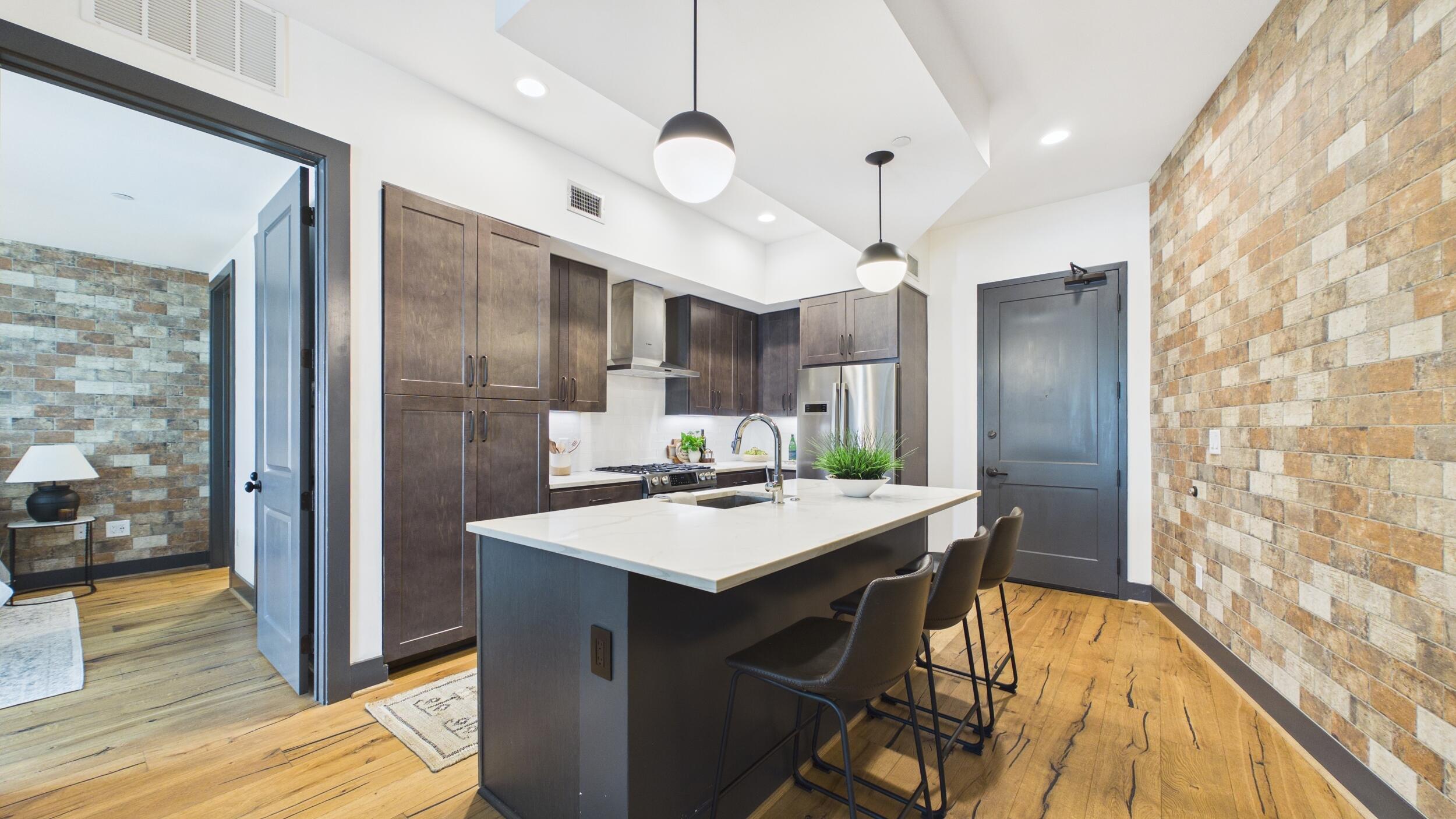 5 Gadsdenboro Street Apt 212