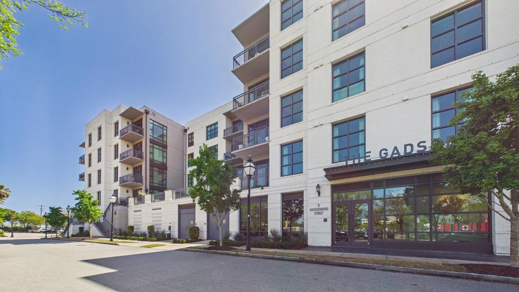Photo of 5 Gadsdenboro Street #Apt 212, Charleston, SC 29401 (MLS # 26010068)