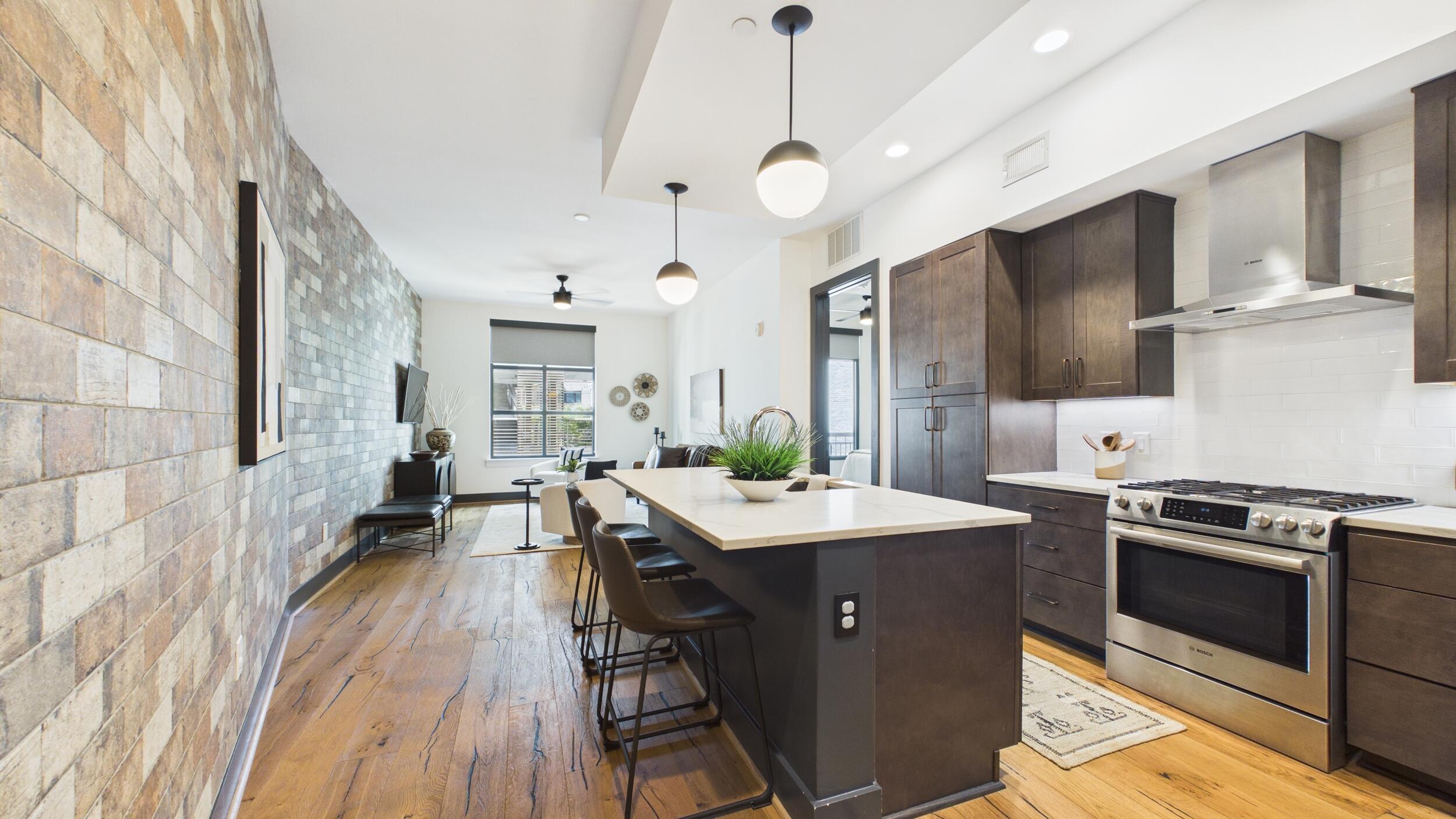 5 Gadsdenboro Street Apt 212