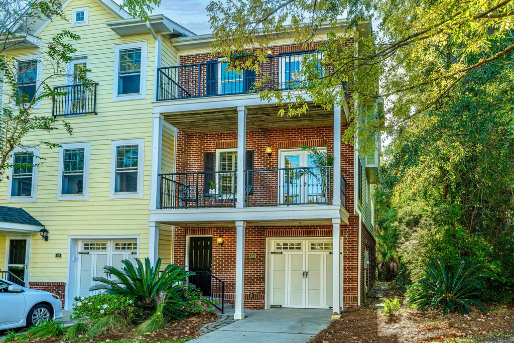 Photo of 101 Winding Creek Court, Mount Pleasant, SC 29464 (MLS # 25028581)