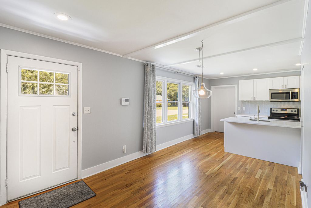 Photo of 574 Dobbin Road, Charleston, SC 29414 (MLS # 25030074)