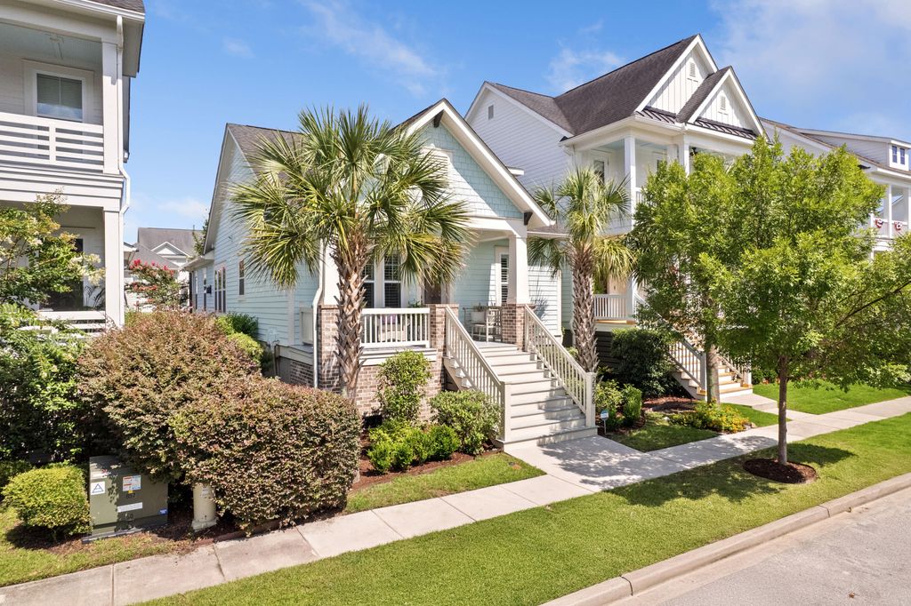 Photo of 2528 Josiah Street, Charleston, SC 29492 (MLS # 26019540)