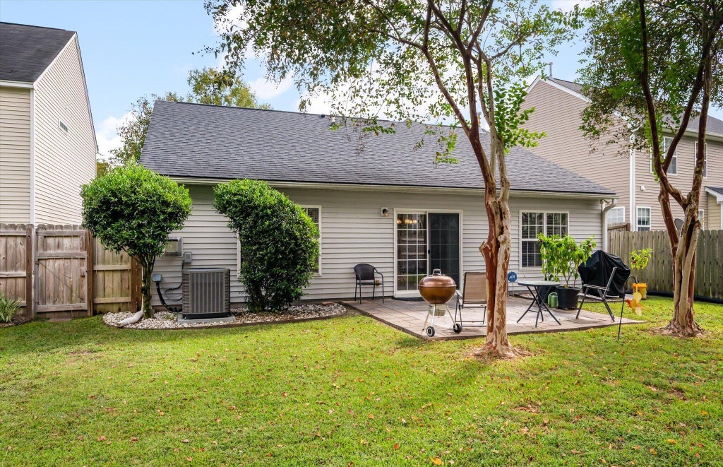 Photo of 2011 Asher Loop, Summerville, SC 29485 (MLS # 26027466)