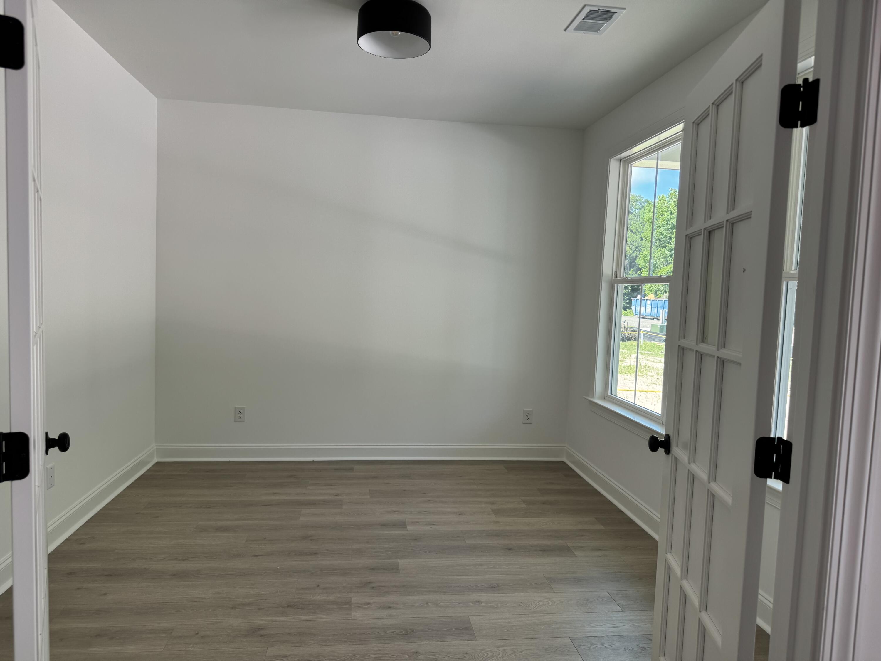 2988 Lodge Berry Lane