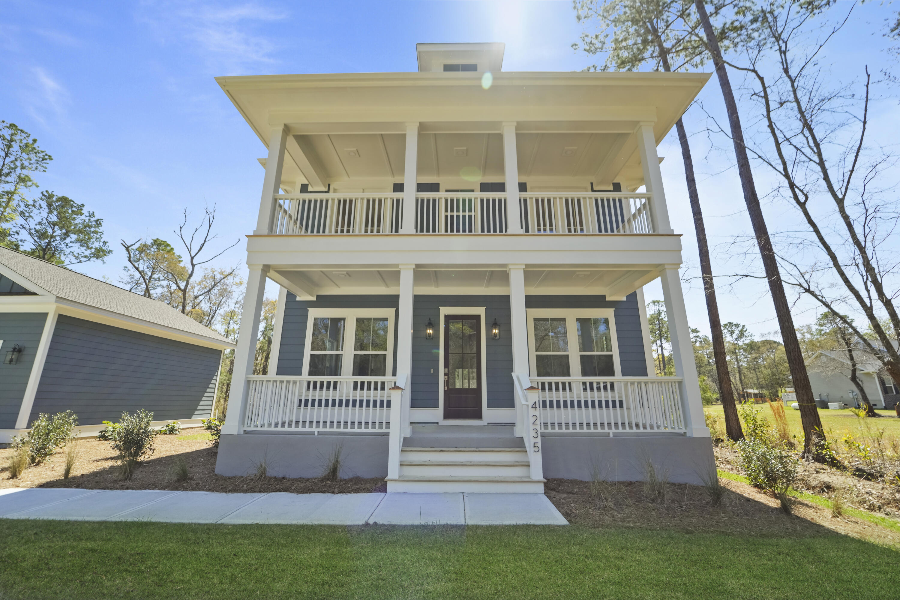 4235 Royal Harbor Road