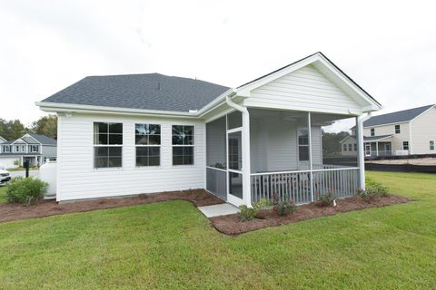 A home in Moncks Corner