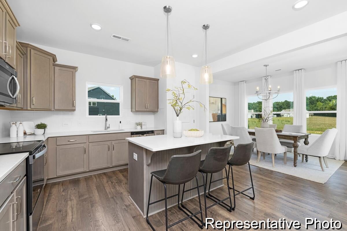 1022 Toland Drive 40