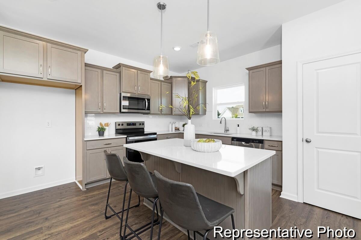 1022 Toland Drive 40