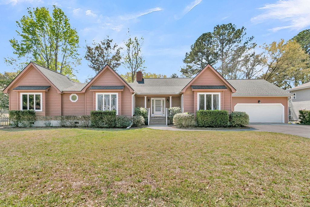 Photo of 2059 Prospect Hill Drive, Mount Pleasant, SC 29464 (MLS # 26006578)