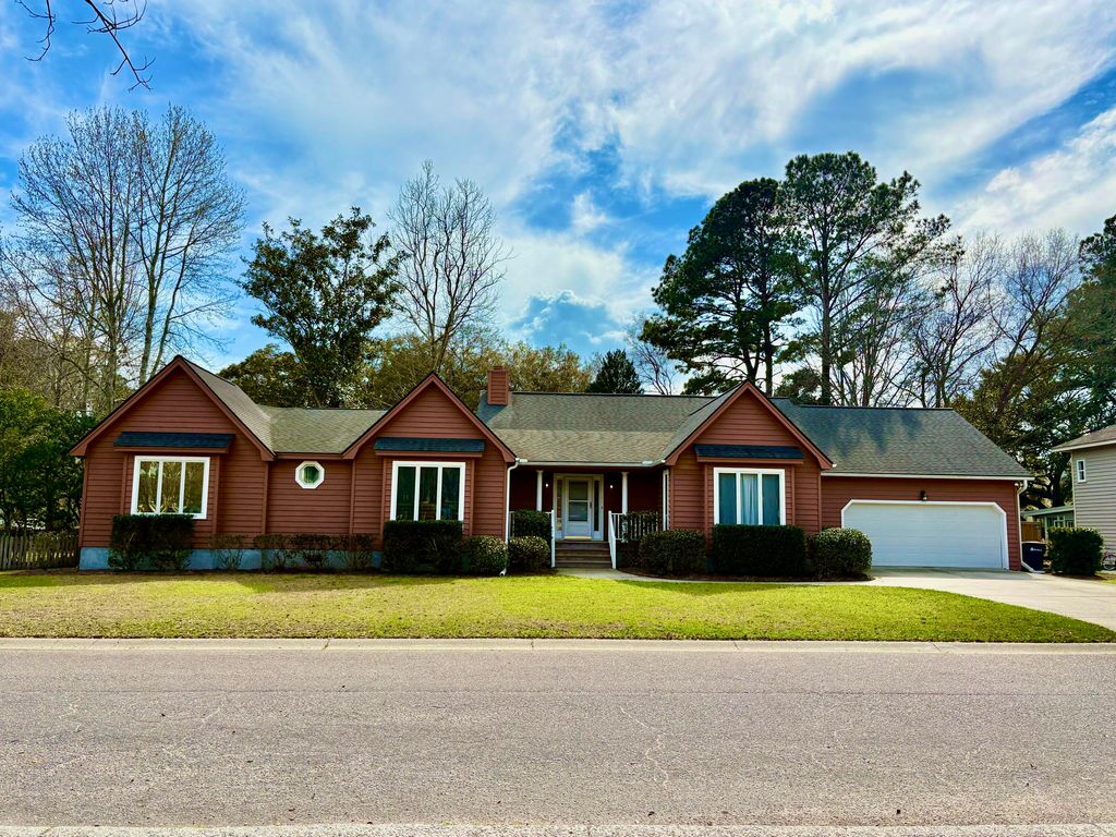 Photo of 2059 Prospect Hill Drive, Mount Pleasant, SC 29464 (MLS # 26006578)