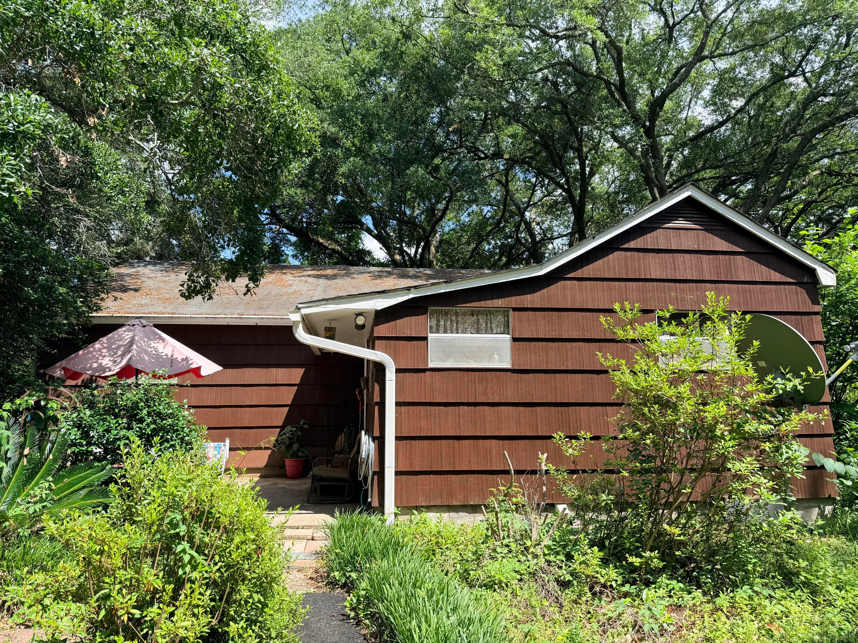 3436 Mistletoe Lane